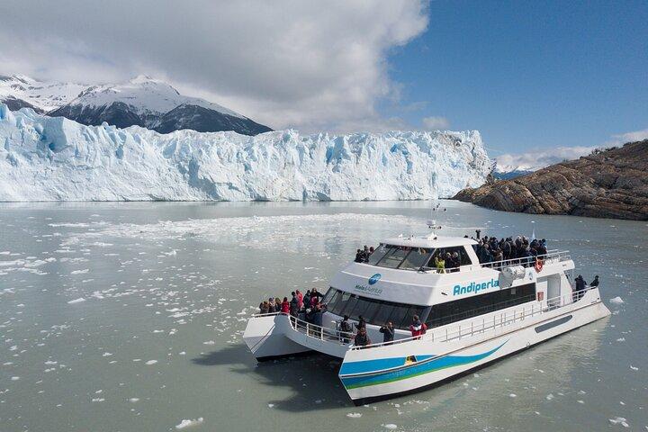 Perito Moreno Glacier Day Trip with Optional Boat Ride