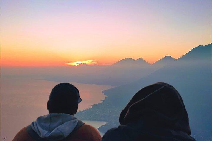 Sunrise Hike Tour on Indian's Nose Mountain