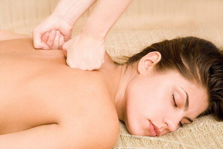 Aroma Body Massage to Relax