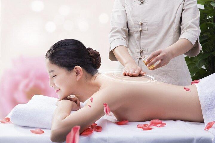 Aroma Body Massage to Relax