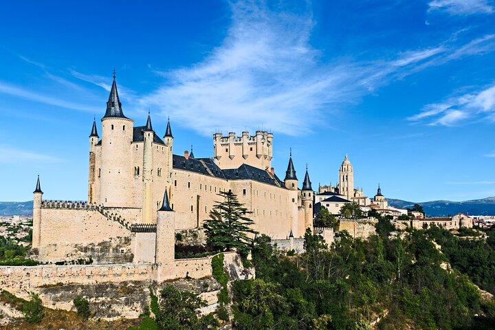 Half-Day Private Tour in Segovia with Attractions from Madrid