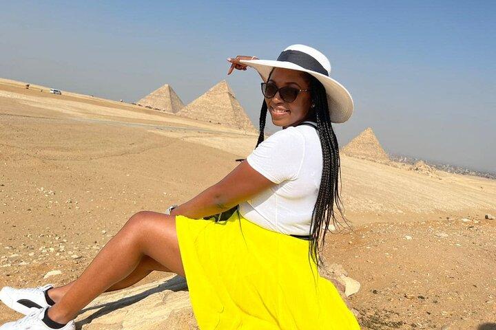 8-Hour Private Tour Giza Pyramids, Egyptian Museum and local Bazaars