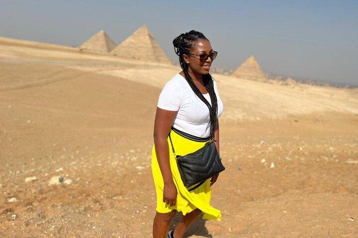 8-Hour Private Tour Giza Pyramids, Egyptian Museum and local Bazaars