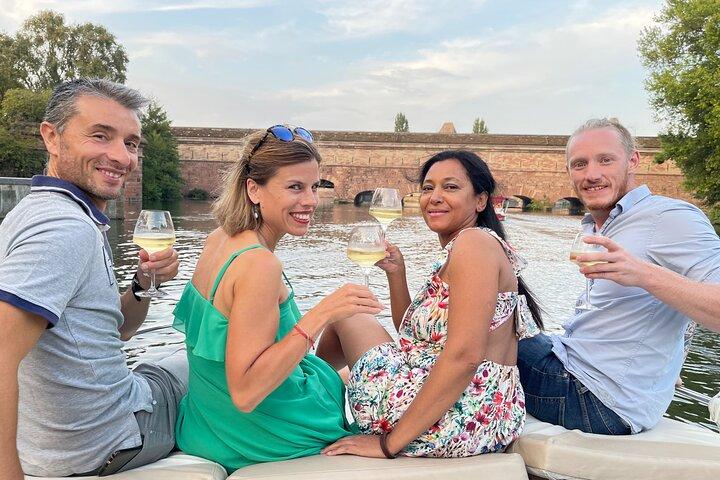 BOAT ALSACE Visit Strasbourg in a private boat + Captain