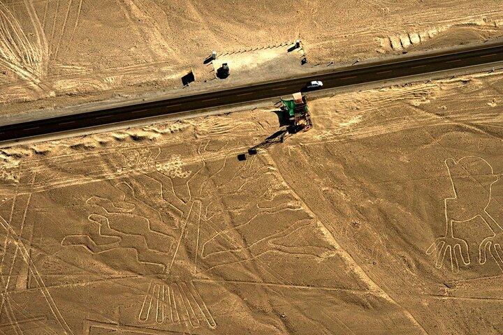 One-Way Shuttle Transfer: Huacachina to Nazca