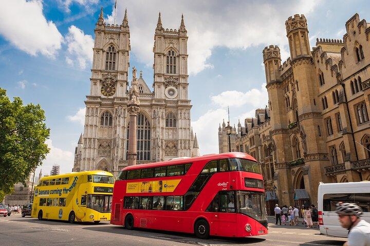 Full Day London Tour with Chauffeur: Includes Entry to Landmarks