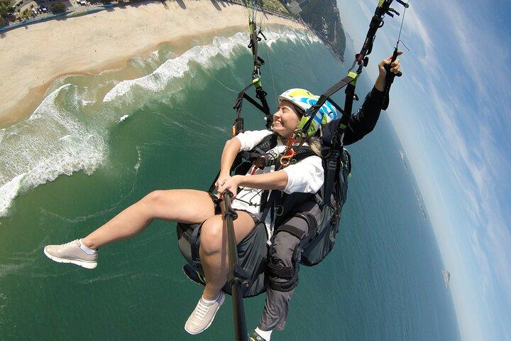 Rio De Janeiro Panoramic Parapente Flight with BOMVOO.rio