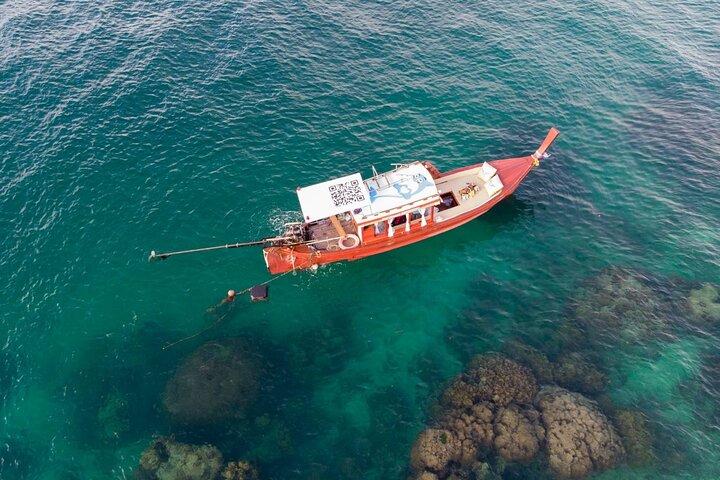 Phuket Luxury Traditional Boat Ride/Coral Island 08.30AM-01.30PM