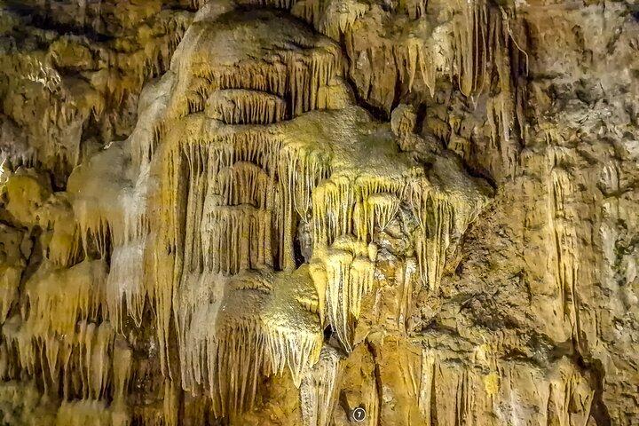 From Lisbon:Fátima Spiritual Journey & Largest Caves in Portugal
