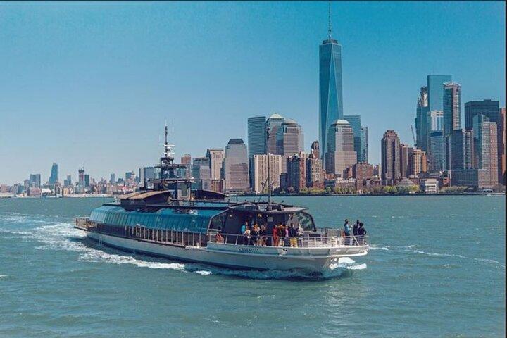 Bateaux New York Christmas Day Plated Brunch Cruise
