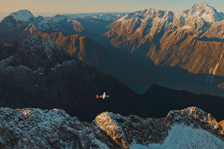 Milford Sound Scenic Fly & Explore Day Trip from Queenstown