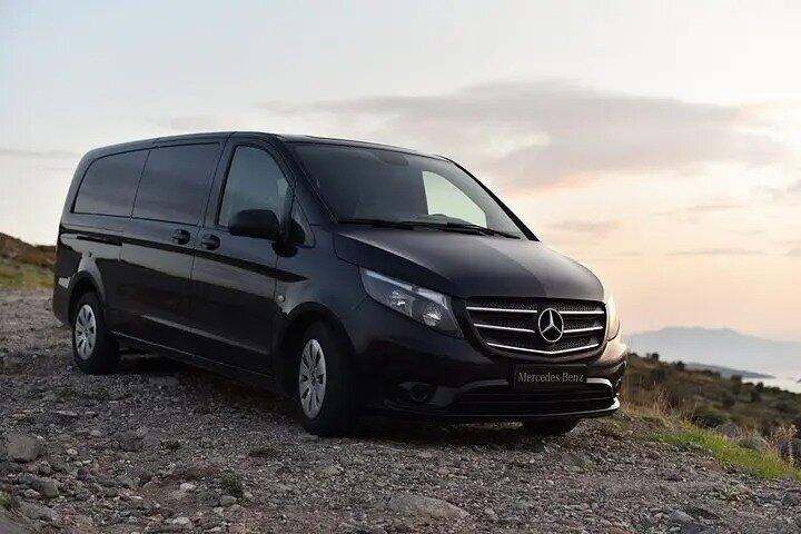 Chefchaouen to Tangier private transfer