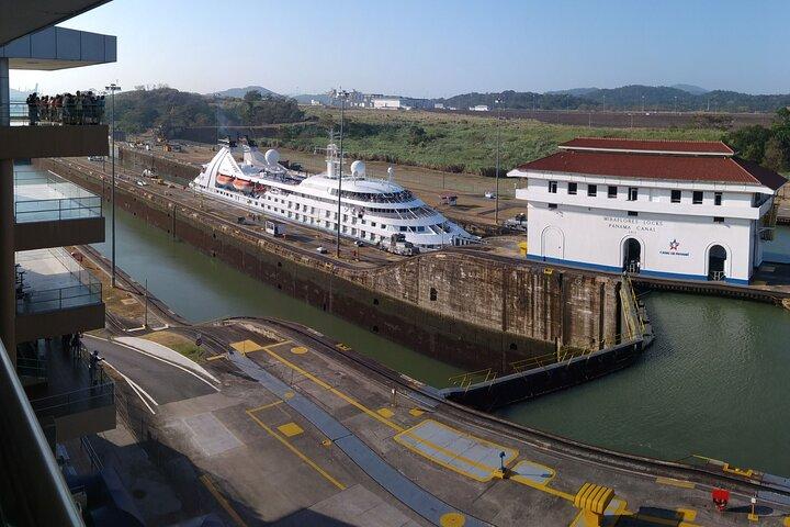 Half-day Tour of Panama City and Panama Canal