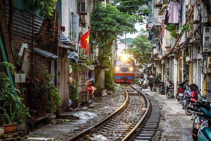 10-Day Vietnam Highlight: Hanoi, Halong Bay, Hoi An, Mekong Delta