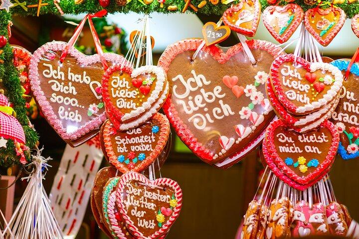 Private Berlin Christmas Walking Tour Through Historic Landmarks