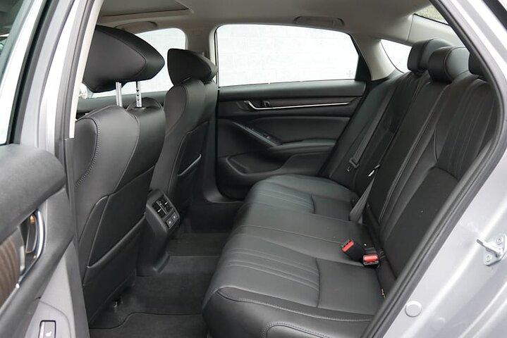 Round Trip Transfer from Madrid Airport MAD to Madrid by Sedan