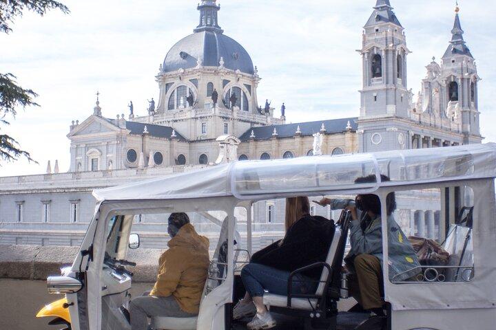 Tour of Historic and Modern Madrid with a guide in a yellow tuk tuk