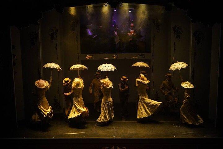 Show at the Mítico Café Los Angelitos with Optional Dinner and Transfer