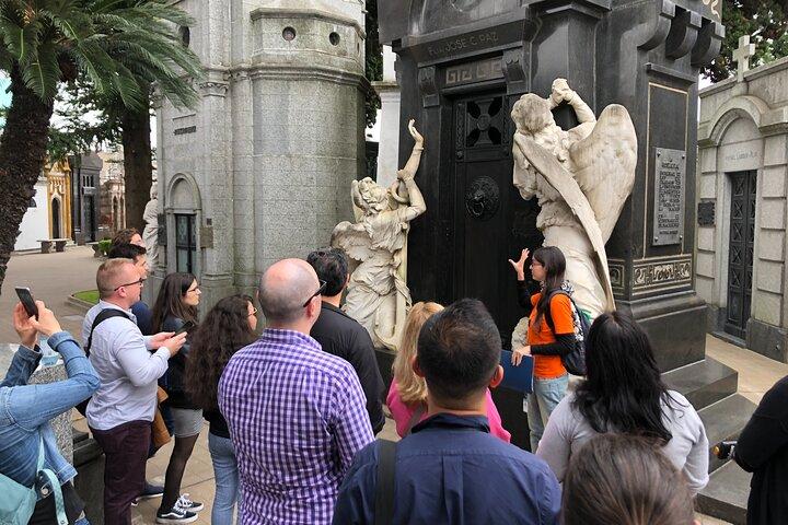 Recoleta Cemetery Walking Tour