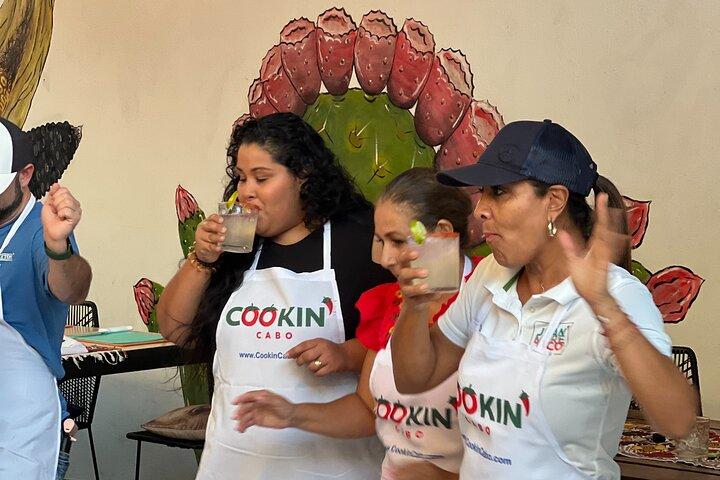 Cabo San Lucas Cooking, Dancing and Mixology Class