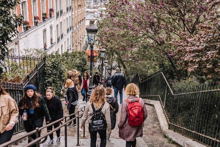 Montmartre Tour with a Local Guide: Private & 100% Personalized