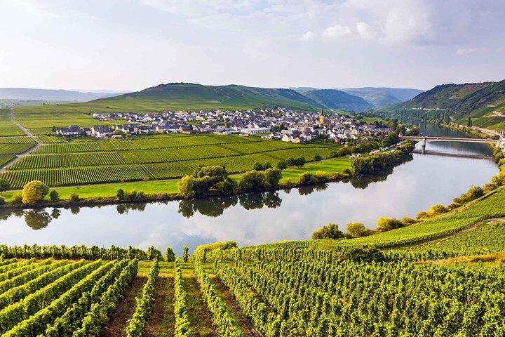 Luxembourg 1-day private guided country tour