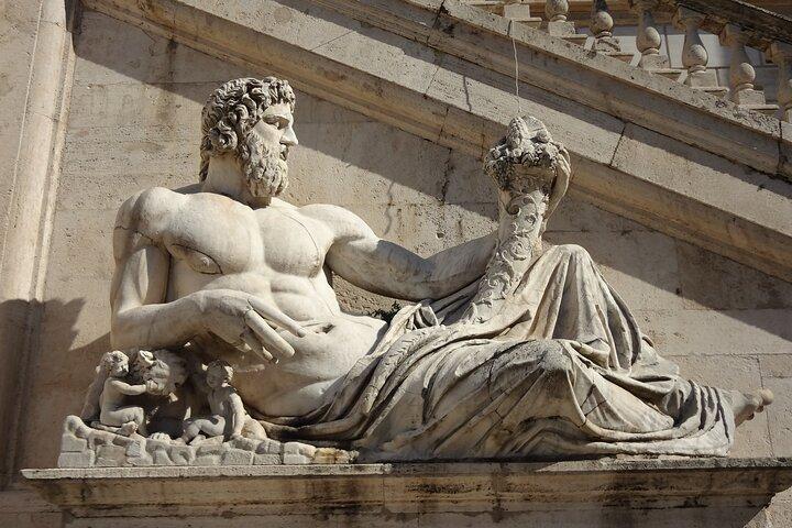 Origins of Rome: Roman and Greek Mythology Private Walking Tour