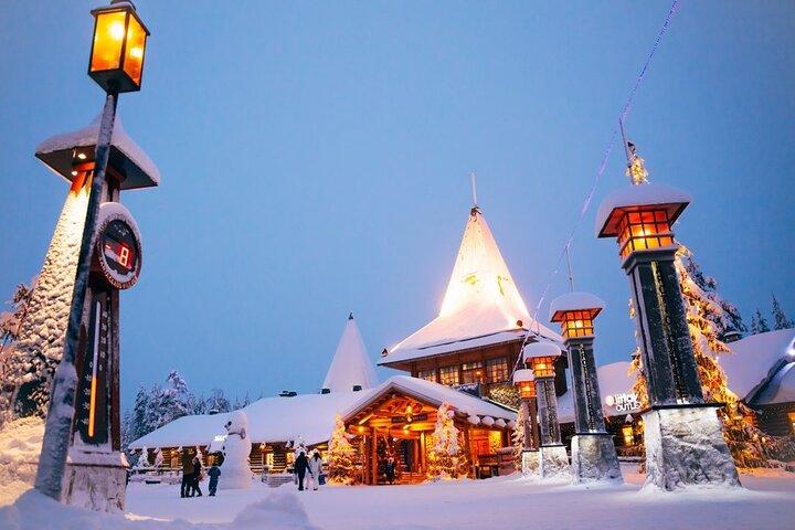 Meet Santa Claus & Santa's Reindeer Ride & Greet Huskies