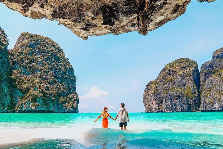 Phi Phi Islands Snorkeling Tour with 7 Stops & Lunch from Phuket