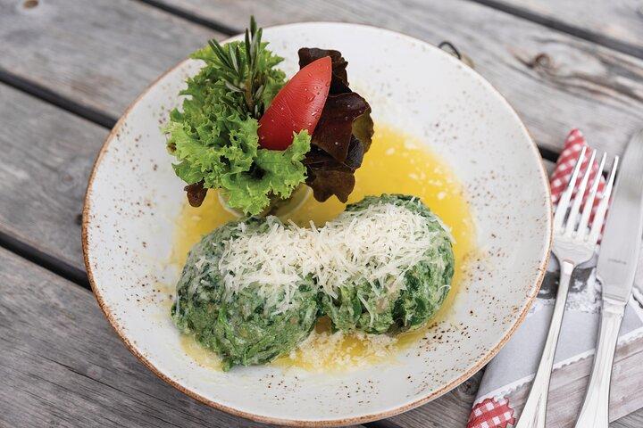 Food Tour : Culture & Culinary in Innsbruck's Old Town