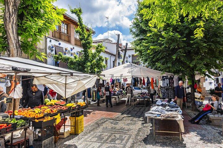 Two-Hour Walking Tour Visiting Albaicín and Sacromonte