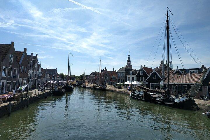 Amsterdam and Countryside Private Full-Day Tour by luxury car