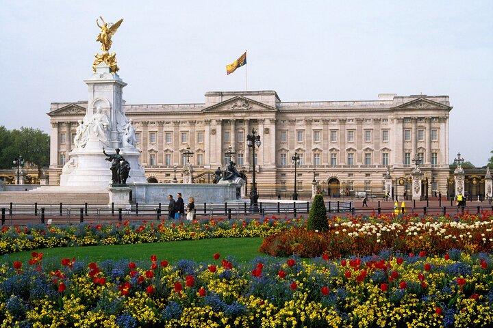 Royal London Tour with Afternoon Tea at The Rubens at the Palace