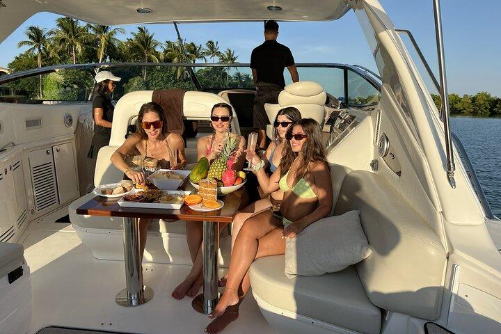 The BIG Sundancer Rental in Miami Beach