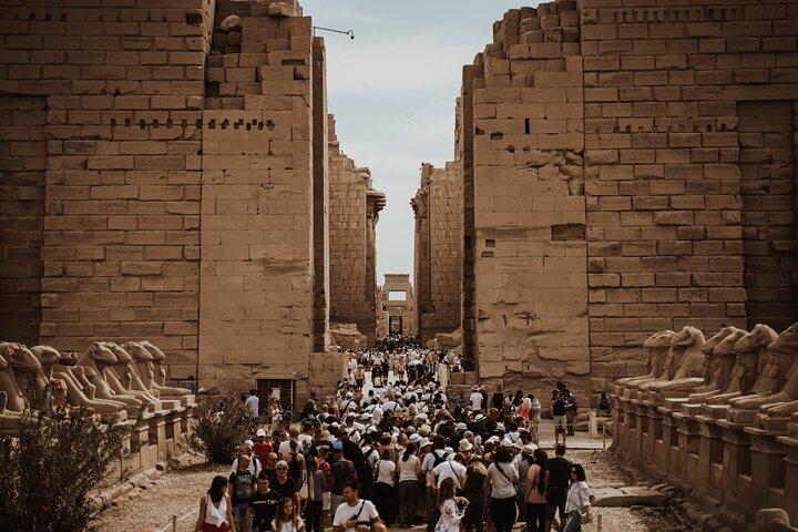Luxor Private Full Day Tour with Hotel Pick-up and Drop-off