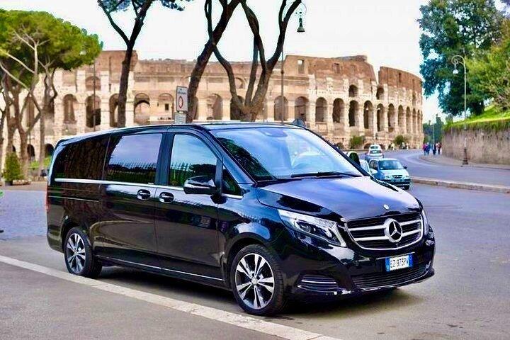 Rome VIP Chauffeured Sightseeing Tour Hotel Pick up and Drop Off