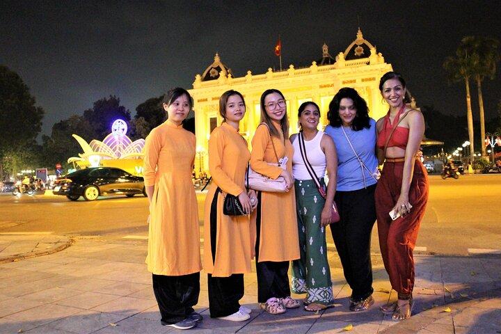 Hanoi Vespa City Tours With Female Riders
