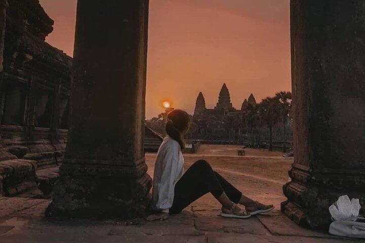 Angkor Wat Sunrise Private Car Tour (5hr: Bayon & Ta Prohm)