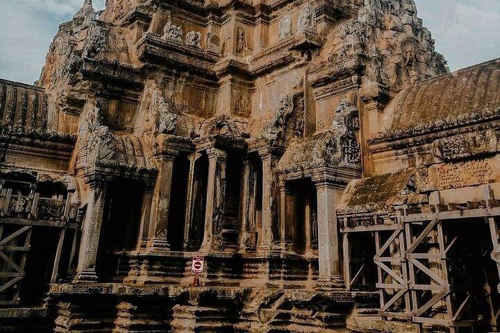 Angkor Wat Sunrise Private Car Tour (5hr: Bayon & Ta Prohm)