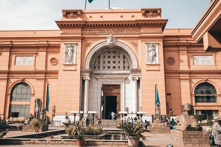 Layover Pyramids,The Egyptian Museum,Khan Khalili Bazaar And Nile Dinner Cruise