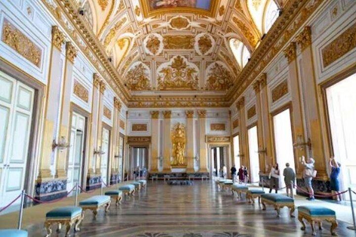 Private Guided Day Tour to Pompeii and the Royal Palace of Caserta