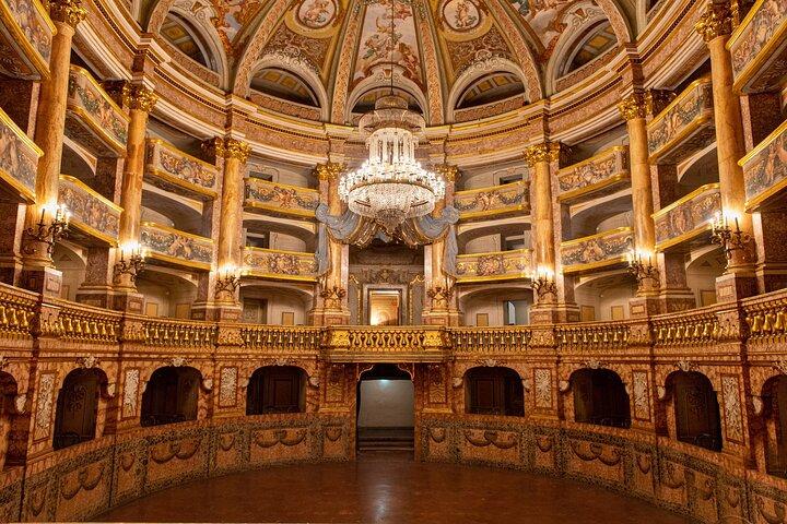Private Guided Day Tour to Pompeii and the Royal Palace of Caserta