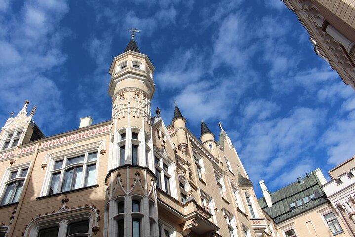 Walking Tour: Discover Riga’s Old Town and Its Art Nouveau Gems
