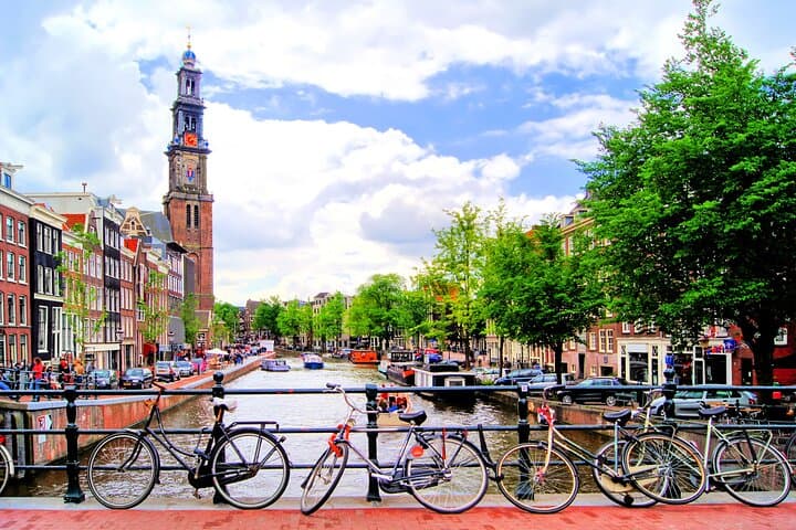 Private walking tour Amsterdam. English or Spanish.