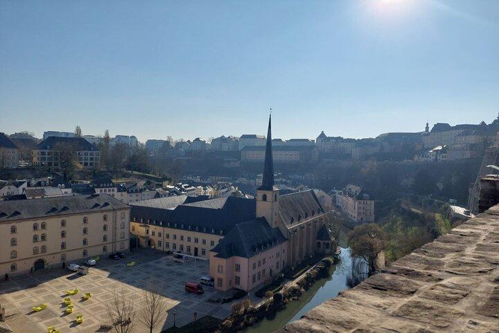 Luxembourg City Cultural Walking Tour with sweet delight