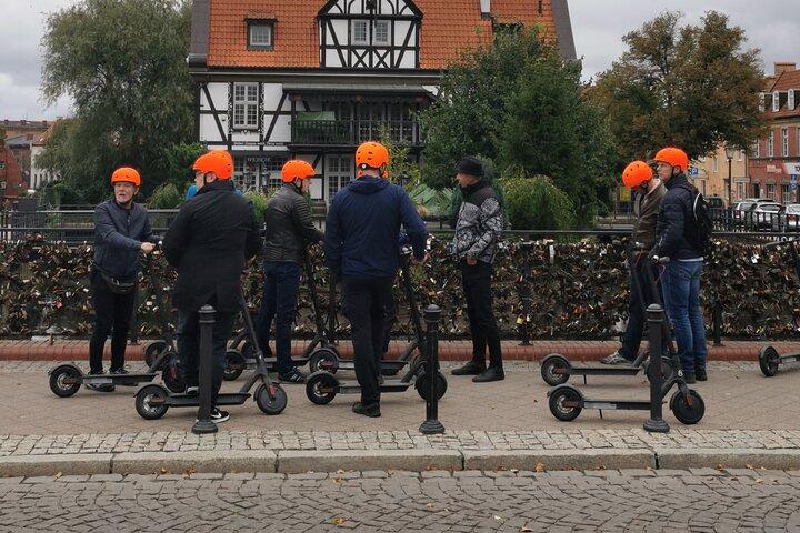 Krakow Scooter Tour: Old Town & Jewish Quarter -4-Hour Full Tour