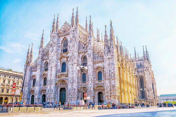 Skip-the-line Duomo Cathedral Private Tour & Rooftop Access