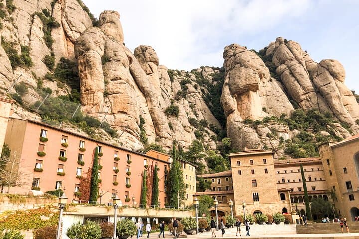 Half-Day Private Tour of Montserrat from Barcelona