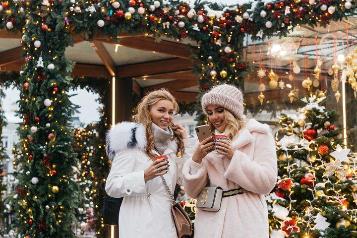 Paris Christmas Market & Chocolate Private Tour with Local Guide