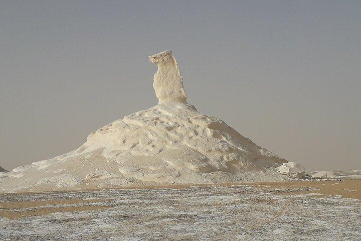 Private white and black desert from cairo 2 days 1 night